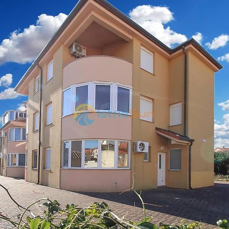 Apartments Bardak Ližnjan Dış mekan fotoğraf