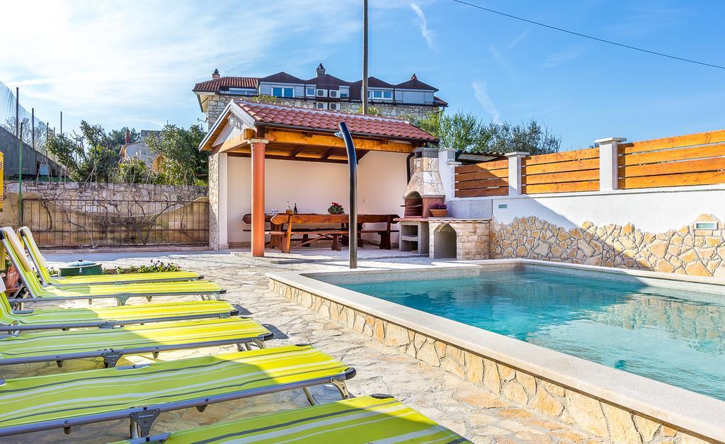 Apartments Bardak Ližnjan Dış mekan fotoğraf