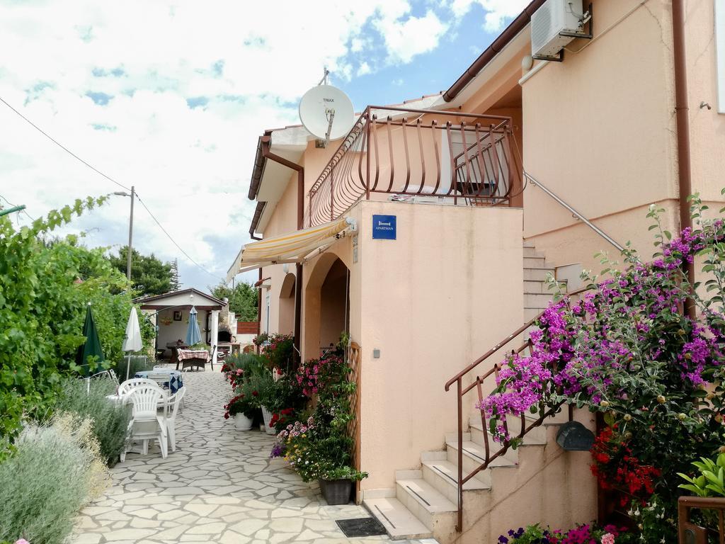 Apartments Bardak Ližnjan Dış mekan fotoğraf